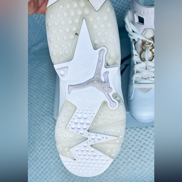 🔥 Wmns Air Jordan 6 Retro ‘Gold Hoops’ - Picture 7 of 8